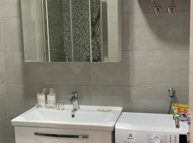 Garden * מאנדרה